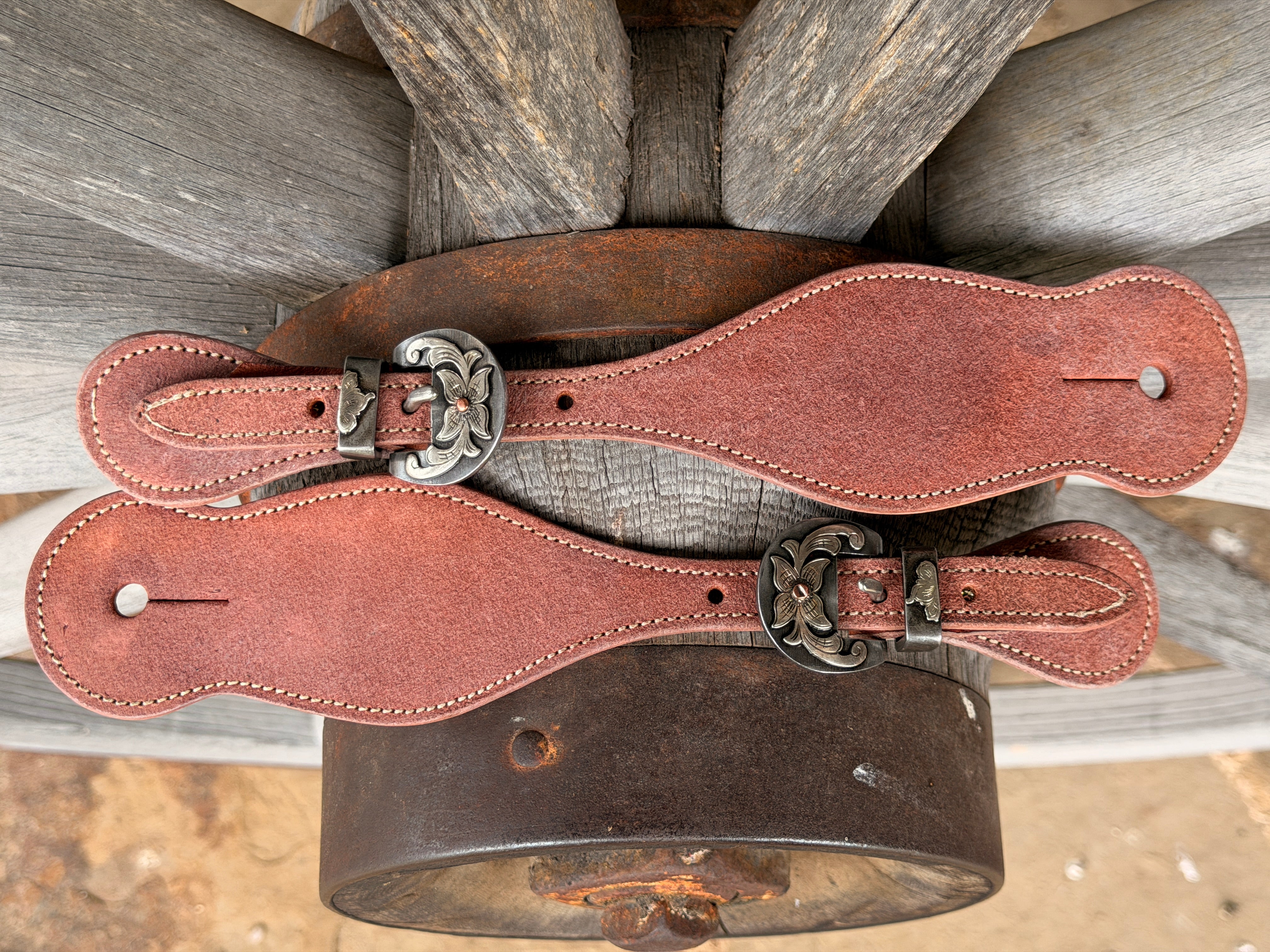 Bob Scott Round Roughout Spur Straps w/ 4 Point Flower Kerry Kelley Buckles