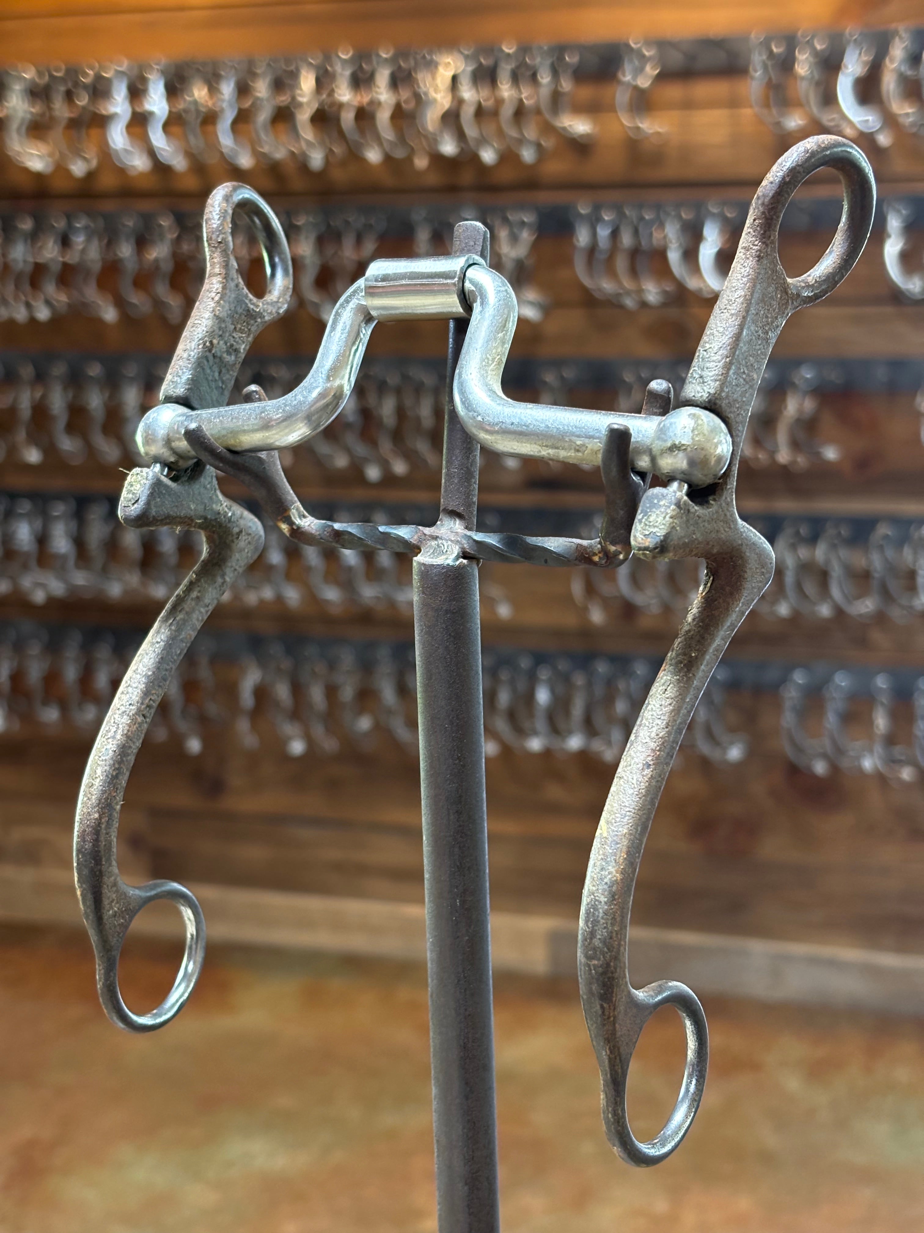 Used 7 Hinge Port