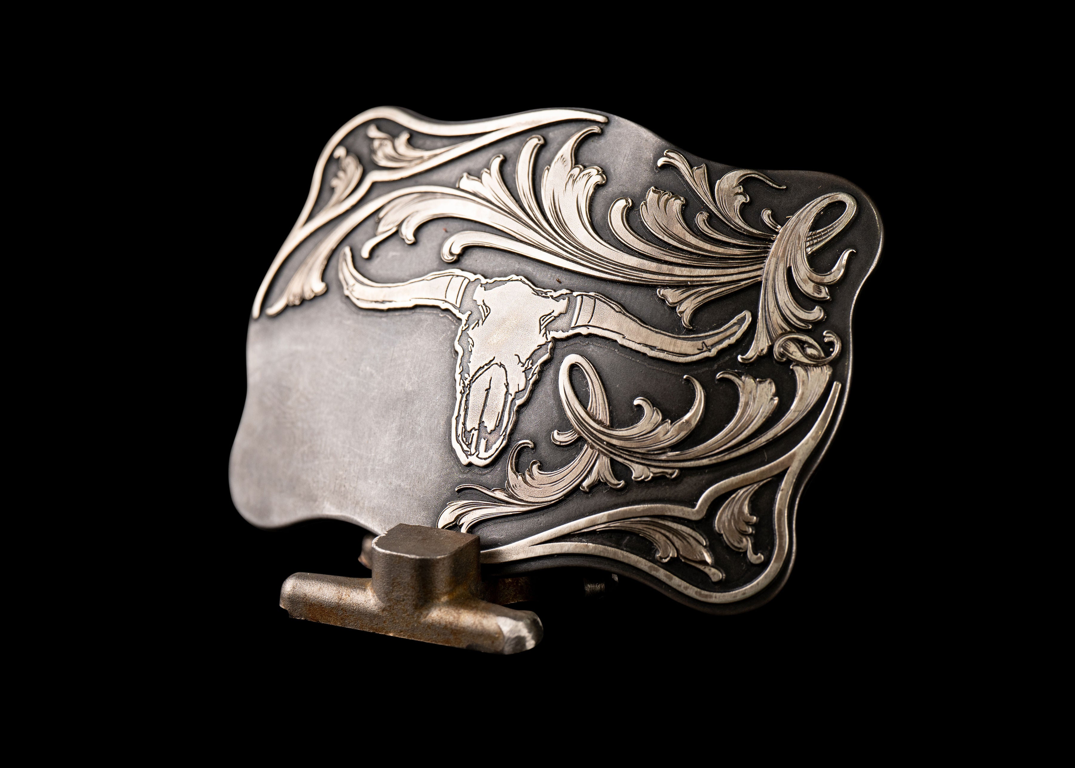 Chief Buckle Featuring Scrolling and Long Horn Steer