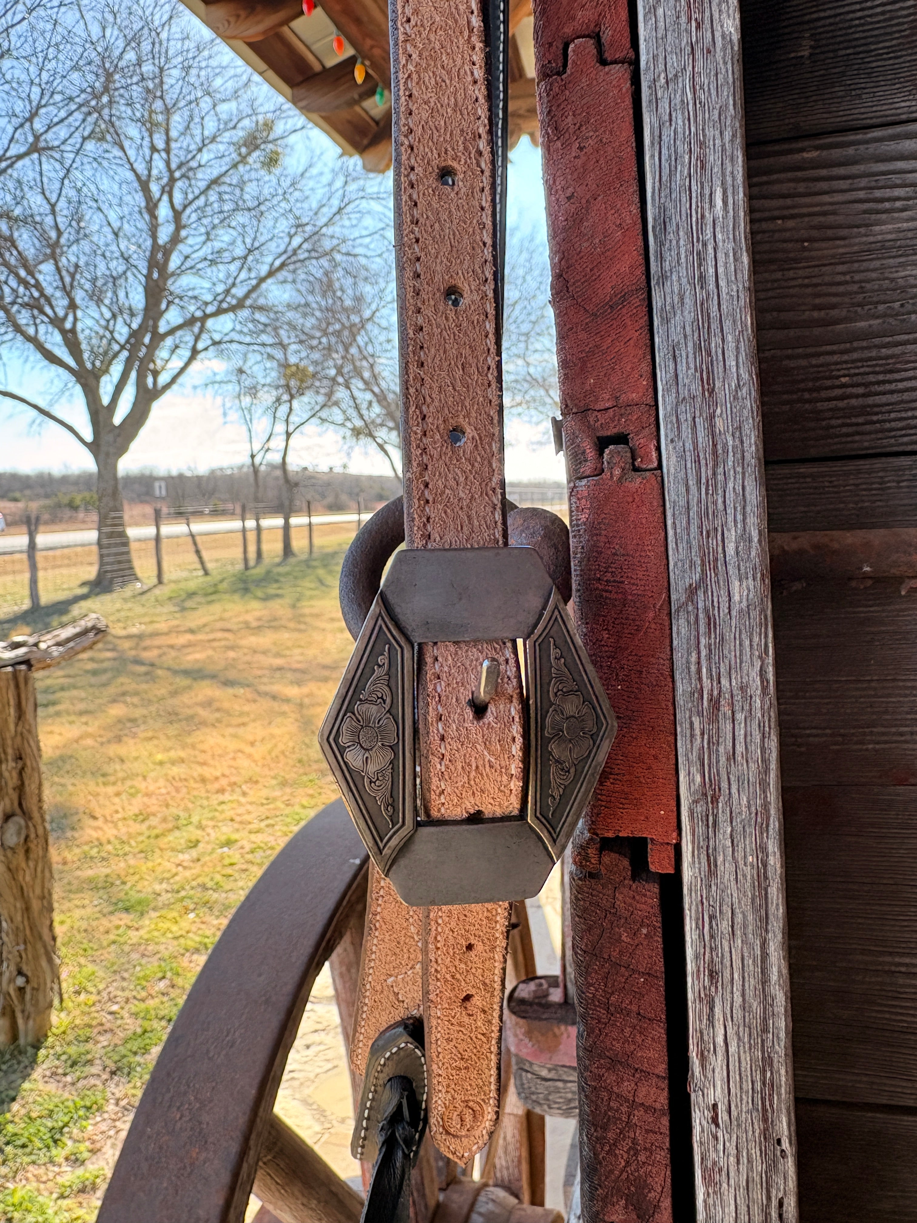 Cassle Rough Out Stitched Split Ear Headstall w/ engraved floral diamond buckle