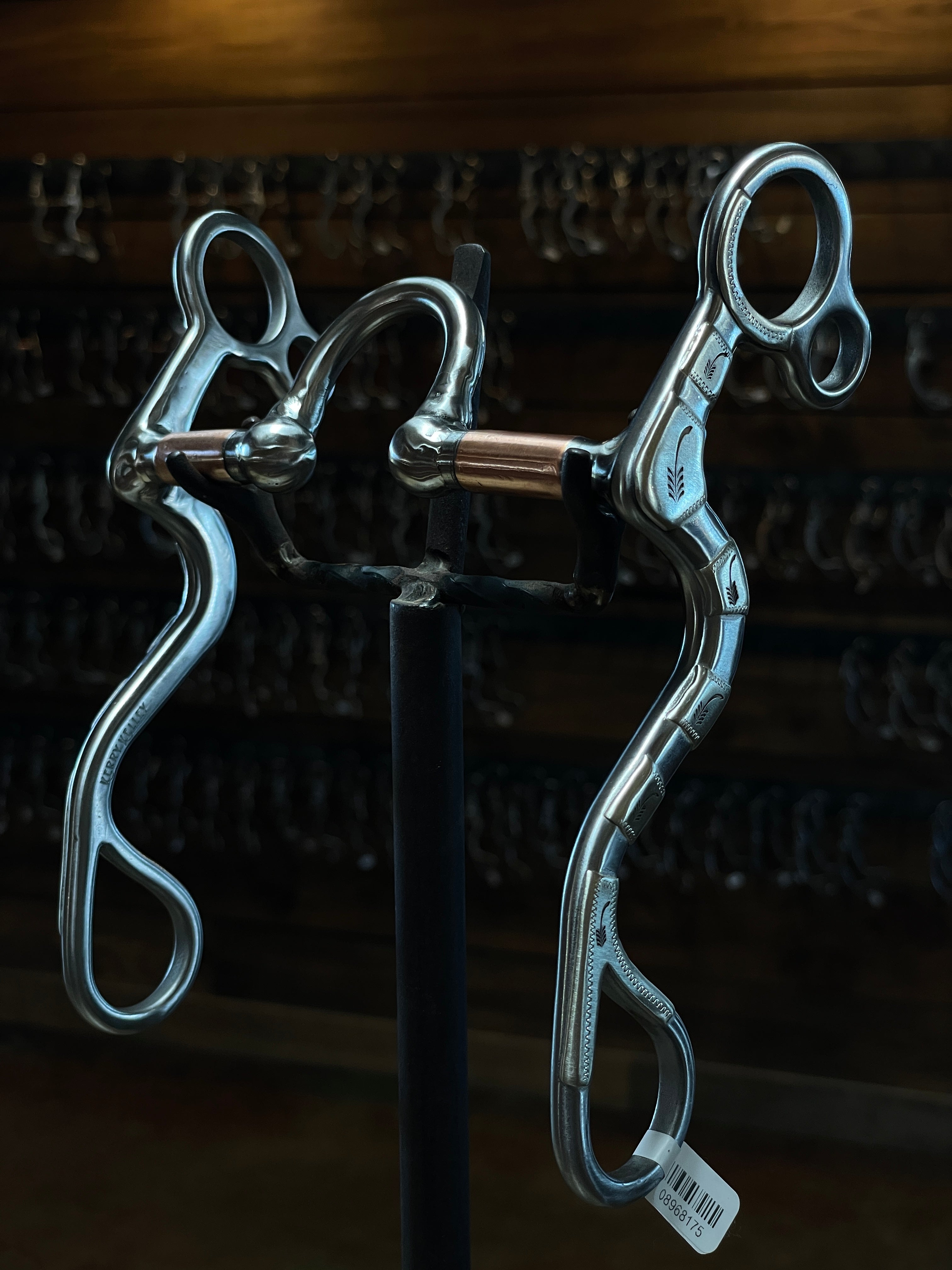 01 Shank 20 Welded Solid w/ Silver Bars