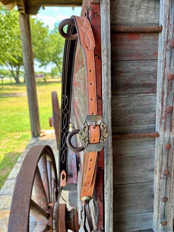 Cassle Smooth Stitched Split Ear Headstall w/ Scroll Buckle
