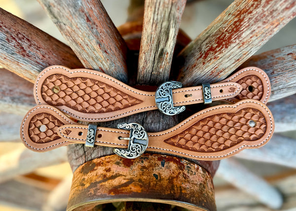 Jake Vance Small Natural Spur Straps - Bowed Seashell