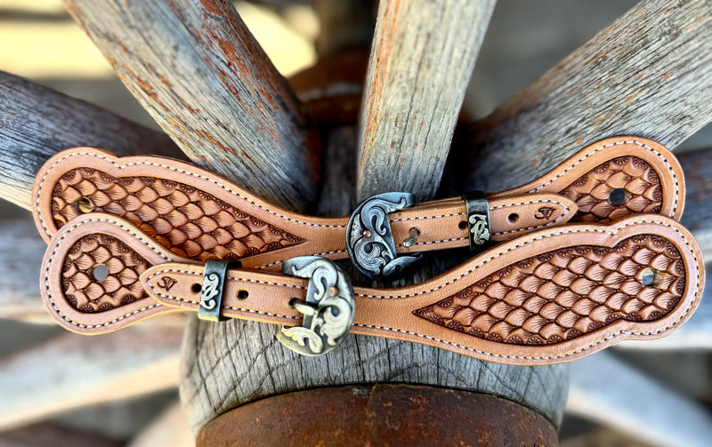 Jake Vance Small Natural Spur Straps - Bowed Seashell